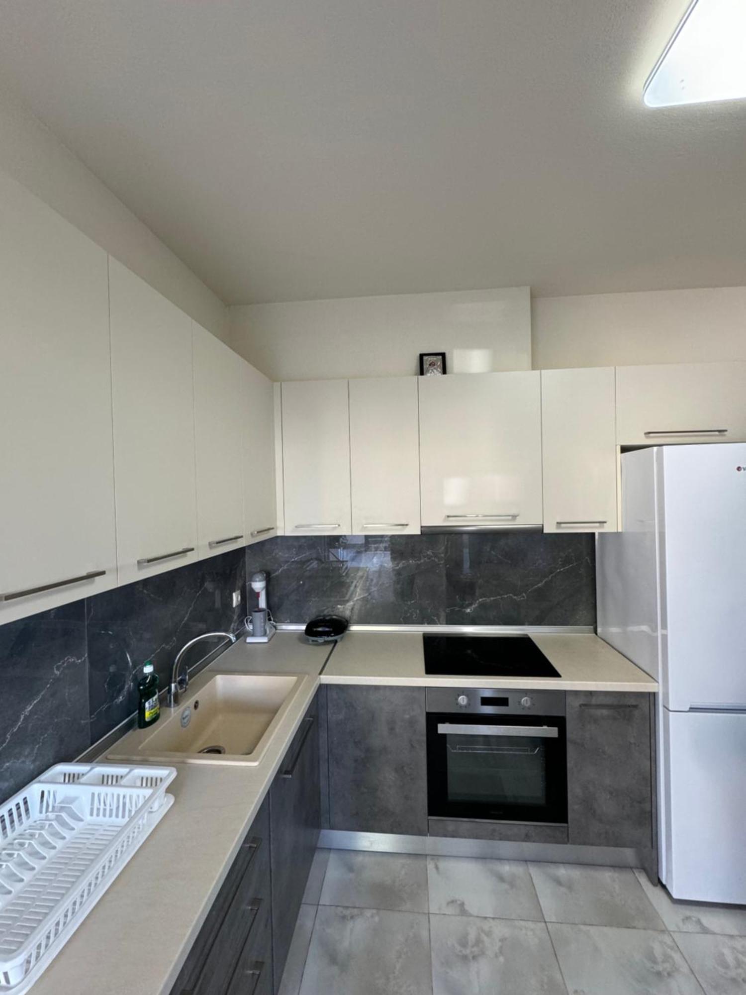 Adoniss Apartmentss ปาลาเรีย ดิโอนิซีอู ภายนอก รูปภาพ