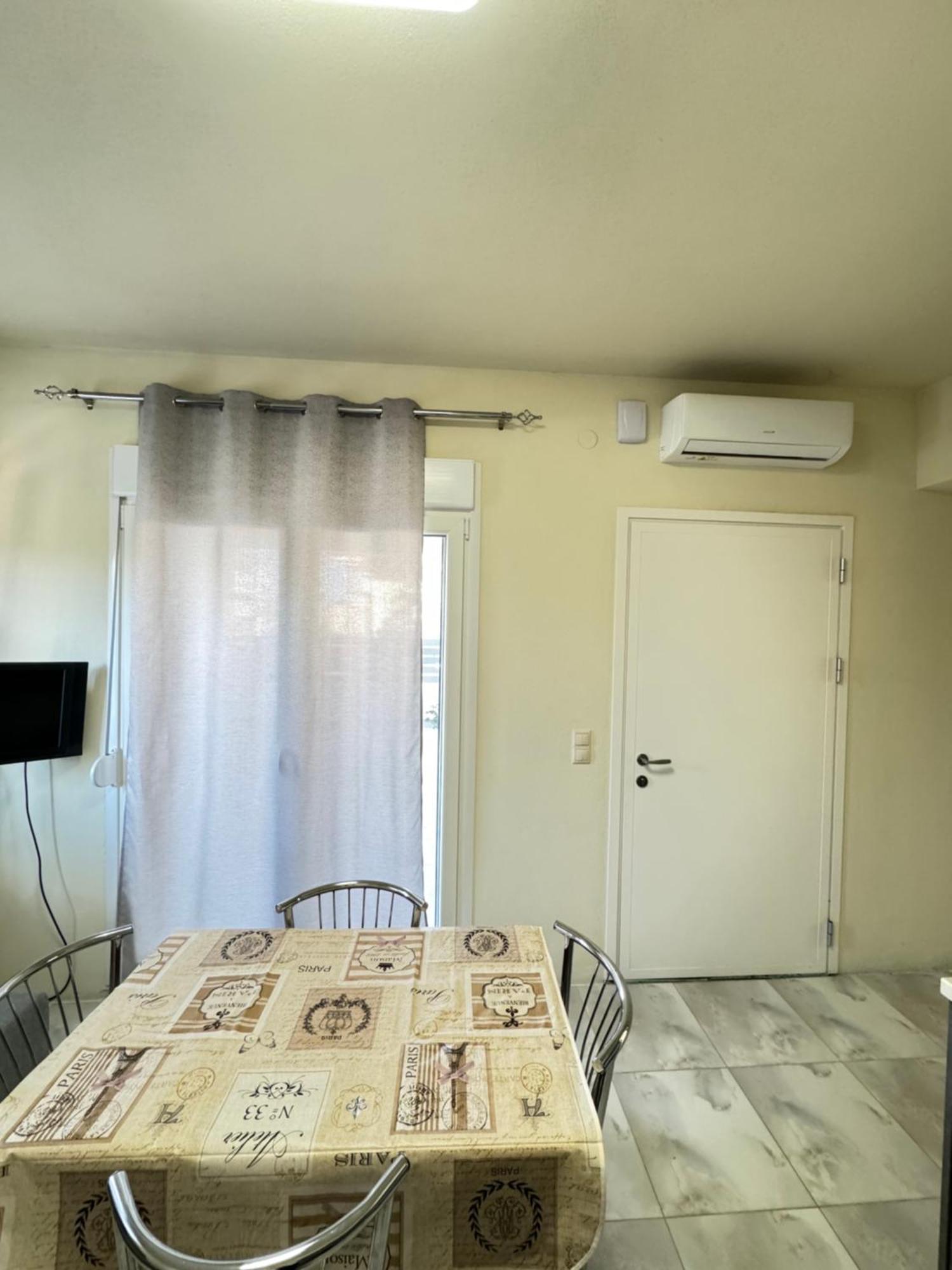 Adoniss Apartmentss ปาลาเรีย ดิโอนิซีอู ภายนอก รูปภาพ